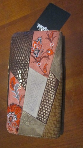 Portefeuille desigual neuf