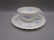 Tasse a thé ancienne en