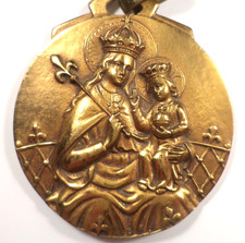 GRANDE MEDAILLE NOTRE DAME DE LA TREILLE BRONZE MASSIF HAUT RELIEF