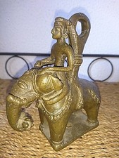 ANCIENNE STATUETTE UN ELEPHANT