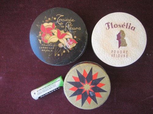 Anciennes boîtes à - ,