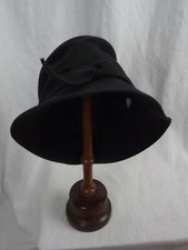 Chapeau de femme fantaisie style cloche en feutre gris à doublure synthétique