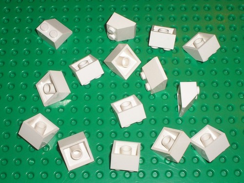 Lego white slope - 15,