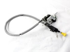 8X23-613061-AB Attache Serrure