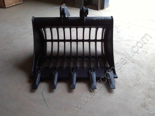 Godet squelette 700mm - 700mm, axes