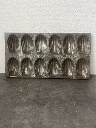 Ancien moule madeleine 12 - moule,