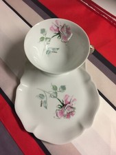 Tasse à déjeuner et son plateau,  manufacture royal Limoges, Décor d'une rose