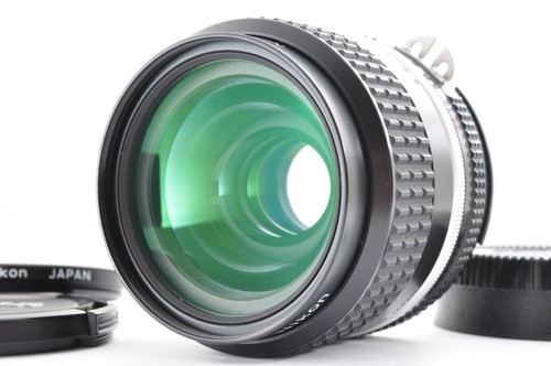 Objectif grand angle nikon - grand,
