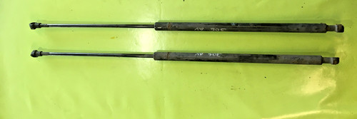 Verins capot moteur - de,