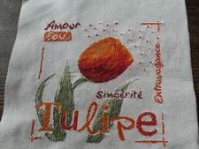 broderie point de croix la tulipe Lili points