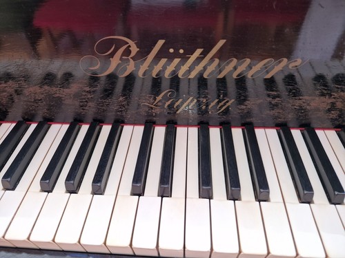 Piano queue - piano,