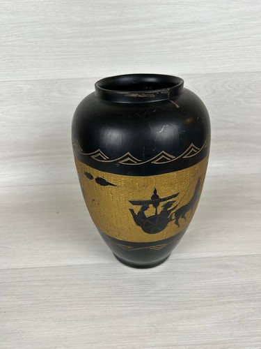 Magnifique ancine vase laque