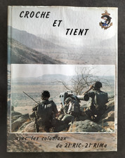 CROCHE ET TIENT avec les