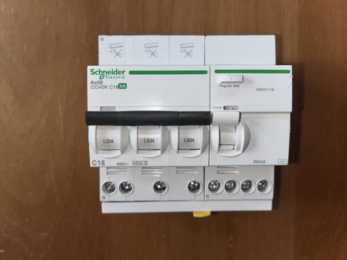 Disjoncteur idd40k c16a - disjoncteur,