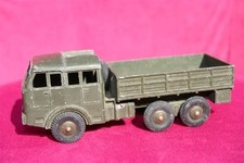 DINKY TOYS / MILITARY  CAMION