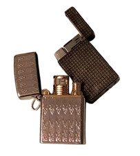 2 Briquets anciens à recharger, 1 de marque Colibri Molectric 88