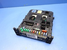 CITROEN C4 PICASSO BOITE FUSIBLES BSI 96 640 590 80 / 9664059080