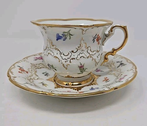 Meissen form strewn flowers - b,