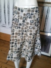 Jupe cotelac T.2 = 40