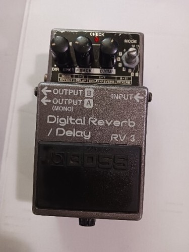Boss reverb guitar effect - rv-3,