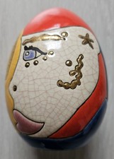 OEUF FAÏENCE ÉMAUX DE LONGWY  LES RECOLLETS. MODÈLE COMMEDIA . H 13 cm