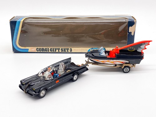 Batmobile and batboat corgi - batmobile,