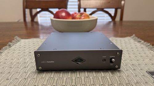 Universal audio uad - audio, uad-2