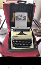 Machine à écrire ADLER +