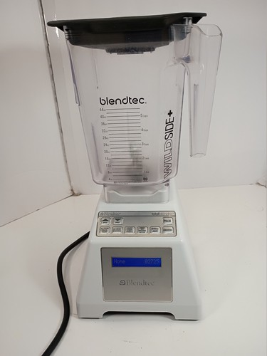 Blendtec total blender white
