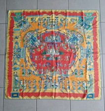 Foulard carré Hermès en soie