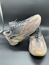 Adidas Yeezy Boost 700 V1