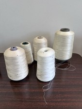 Lot de 5 bobines anciennes de fil industriel 