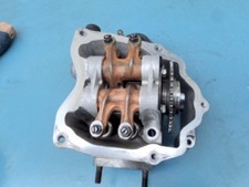 ARBRE A CAME ET BASCULEUR POUR CULASSE  SCOOTER PIAGGIO X9 125 CM3