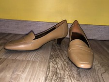 jolis escarpins en cuir camel GEOX RESPIRA pointure 40  état neuf