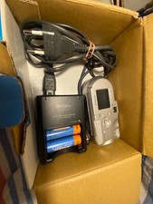apareil photo sony cyber-shot dsc-P73 avec re chargeur et 2 carte sd