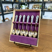 Superbe service 6 cuillères