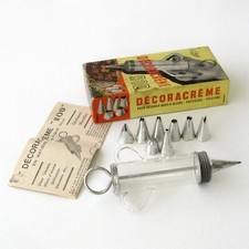 Décoracrème avec 9 douilles de marque ROD - Poche à douille vintage -Déco gâteau
