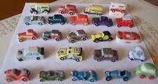 LOT de 23 fèves VOITURES DIVERSES