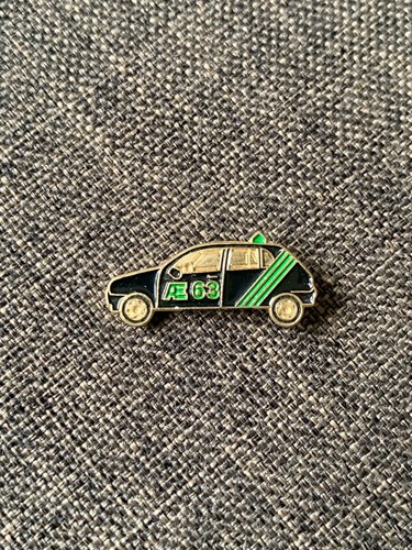 Pin car driving - pin's,