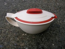 saucière tupperware beige et