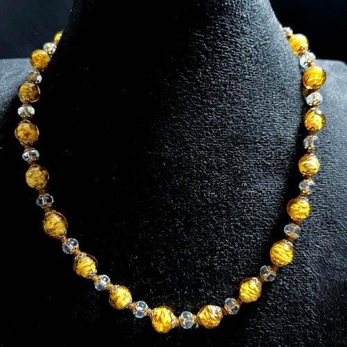 Collier perles verre de - en,