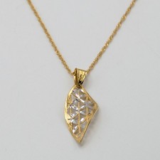 Collier femme à encolure