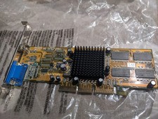 ATI Radeon 7000 AGP 32MB
