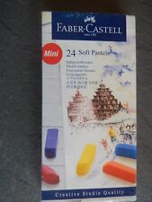 24 mini pastels dans une
