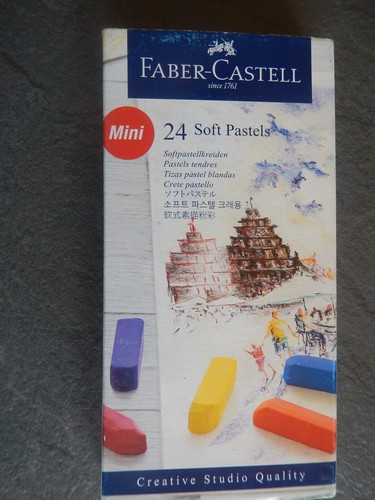 Mini pastels dans - pastels,
