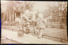 Photo ORIGINALE Vintage : TRICYCLE _ VELO _ JOUET _ ENFANTS