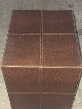TABLE BASSE D'APPOINT SIMILI CUIR MARRON FAÇON CROCO "KARÉ DESIGN"