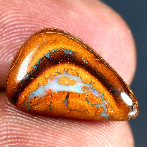 Fancy cabochon 17 x - ct,