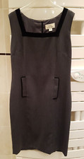 Robe grise et noire Marque 123