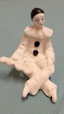 Statuette Pierrot clown en porcelaine biscuit